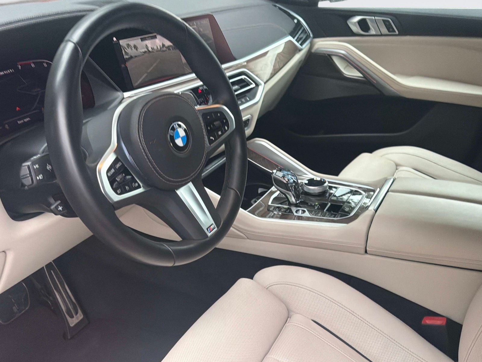 Used 2023 BMW X6 M50i w/ Executive Package AWD/4WD image 31