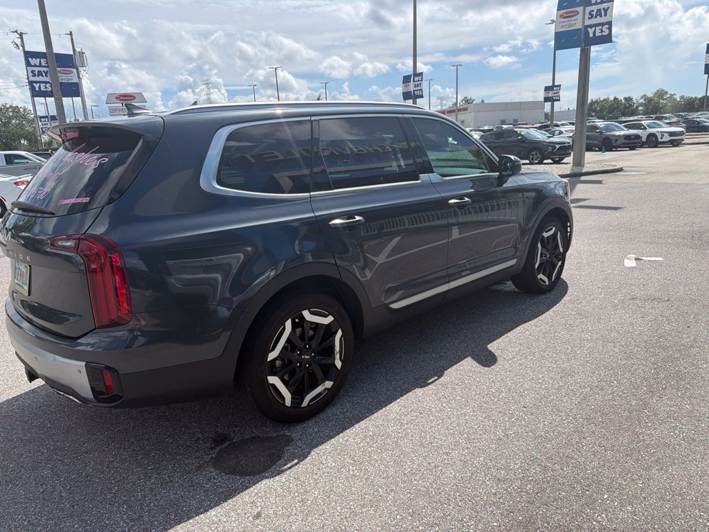 Used 2024 Kia Telluride S w/ S Sunroof Package FWD image 10