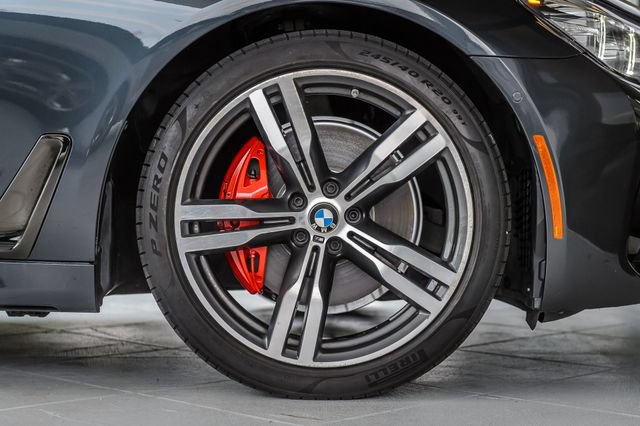 Used 2019 BMW 740i w/ M Sport Package RWD image 16