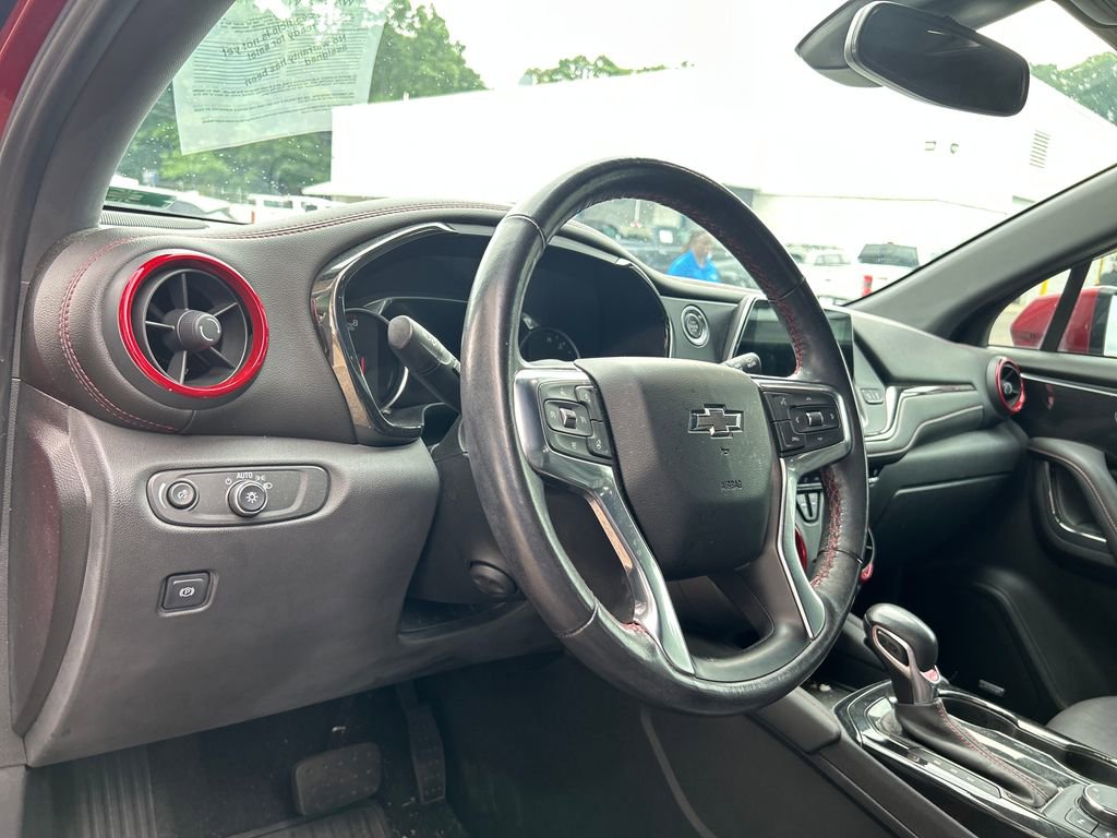 Used 2022 Chevrolet Blazer RS w/ Enhanced Convenience Package FWD image 10