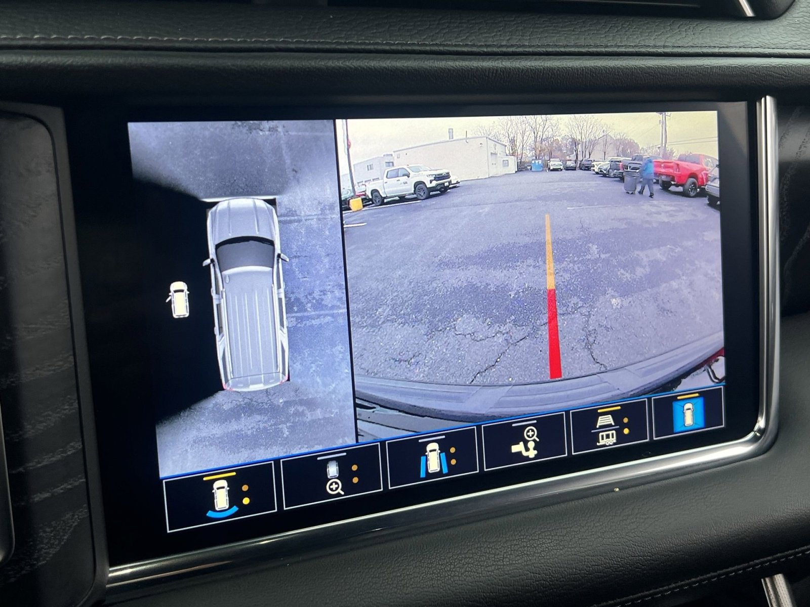 Used 2021 GMC Yukon Denali image 17