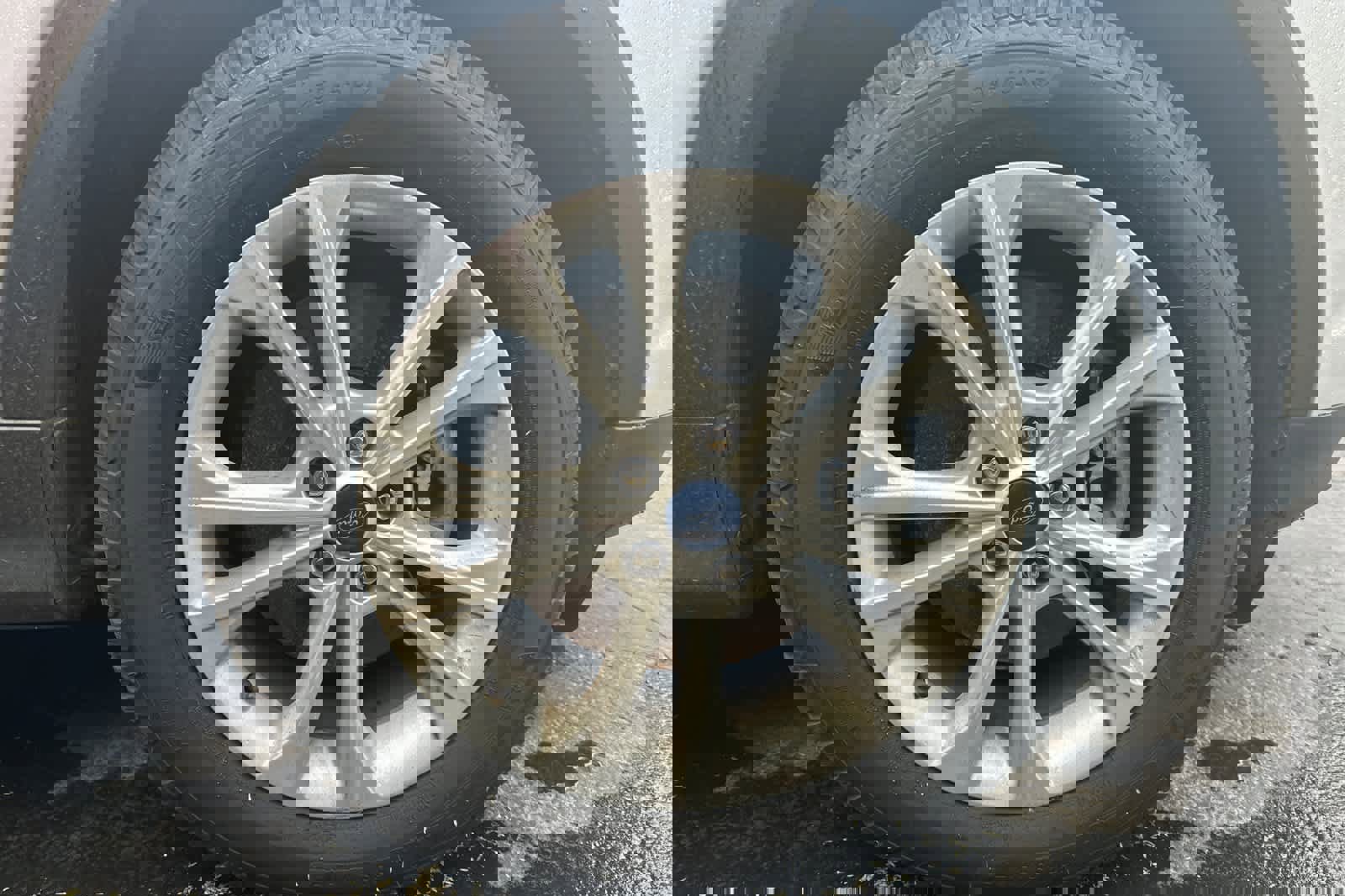 Used 2018 Ford Escape SE image 11