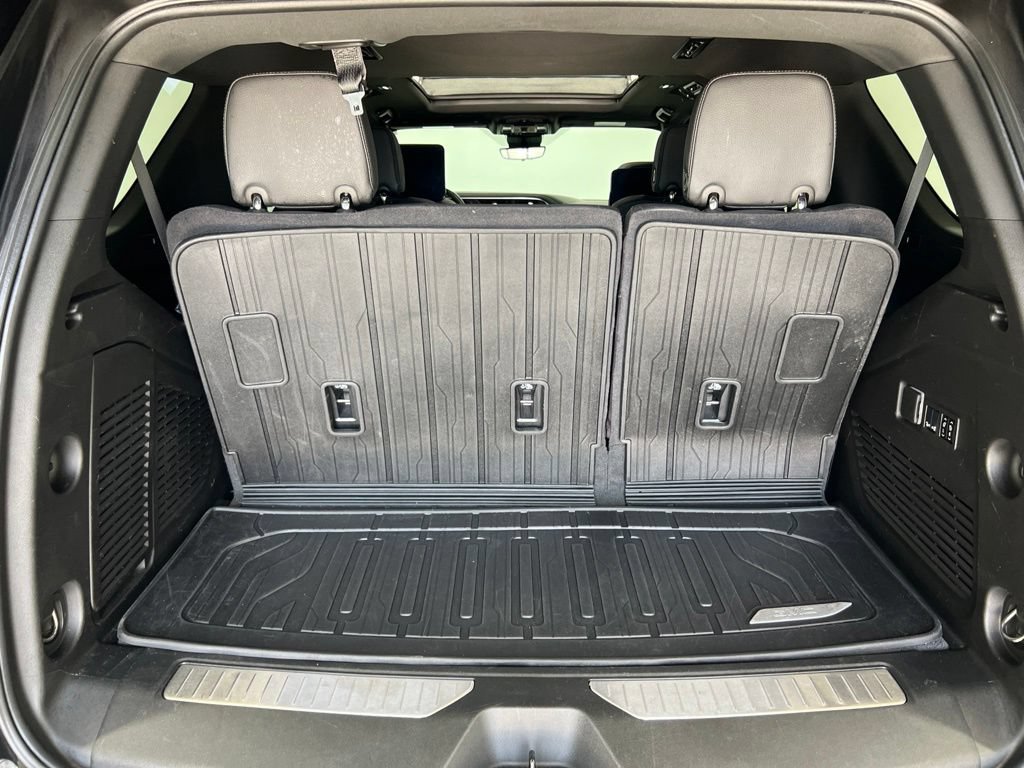 Used 2024 GMC Yukon Denali w/ Advanced Technology Package AWD/4WD image 24