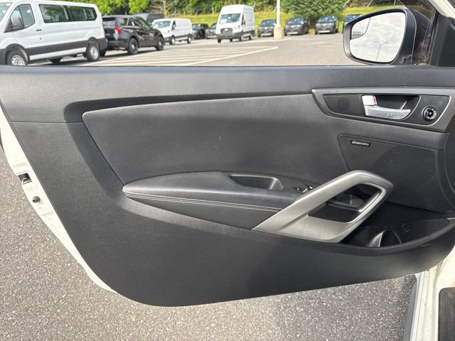 Used 2015 Hyundai Veloster Turbo FWD image 23