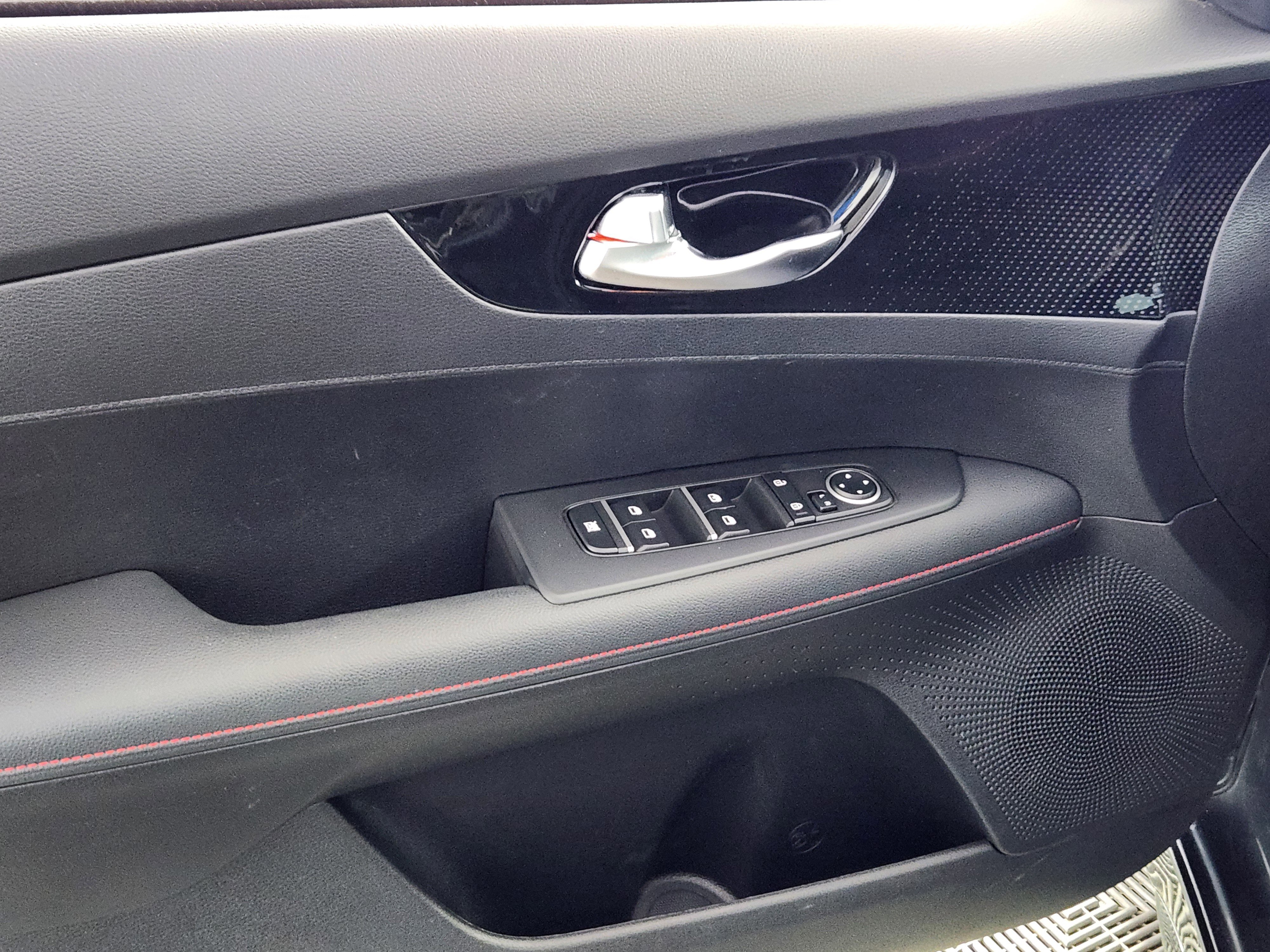 Used 2023 Kia Forte GT image 16