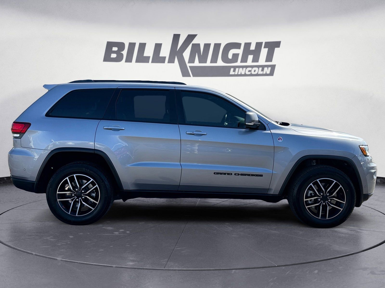 Used 2021 Jeep Grand Cherokee Trailhawk w/ Trailhawk Luxury Group image 6