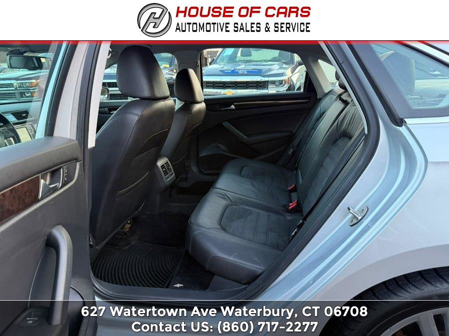 Used 2015 Volkswagen Passat TDI SEL Premium FWD image 22
