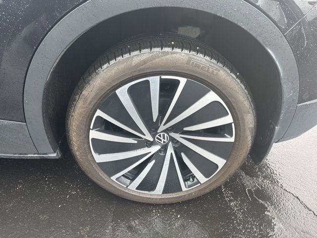 Used 2023 Volkswagen ID.4 Pro S Plus image 16