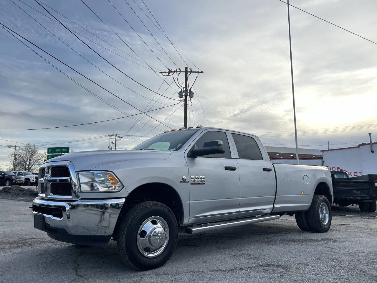 Used 2018 RAM 3500 Tradesman w/ Chrome Appearance Group image 1