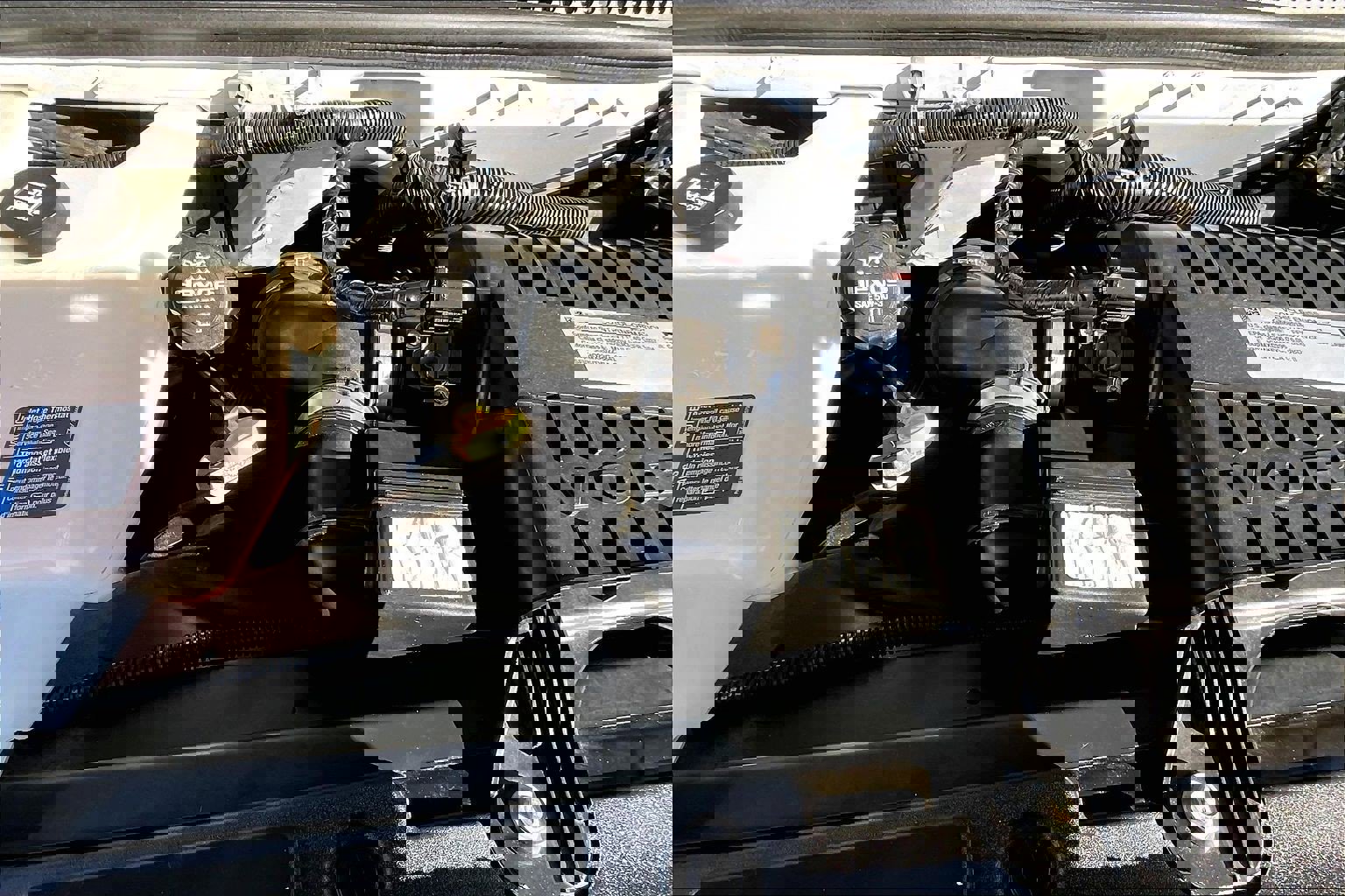 Used 2018 Chevrolet Express 2500 LT w/ LT Preferred Equipment Group image 9