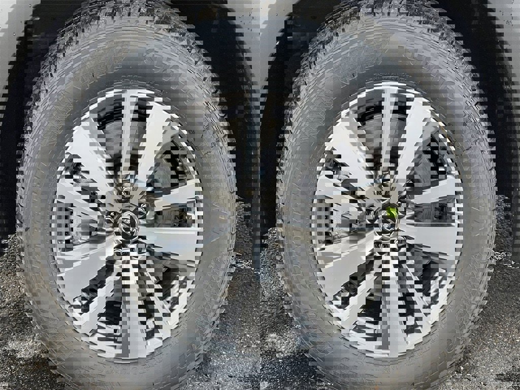 New 2026 Nissan Pathfinder SL image 8