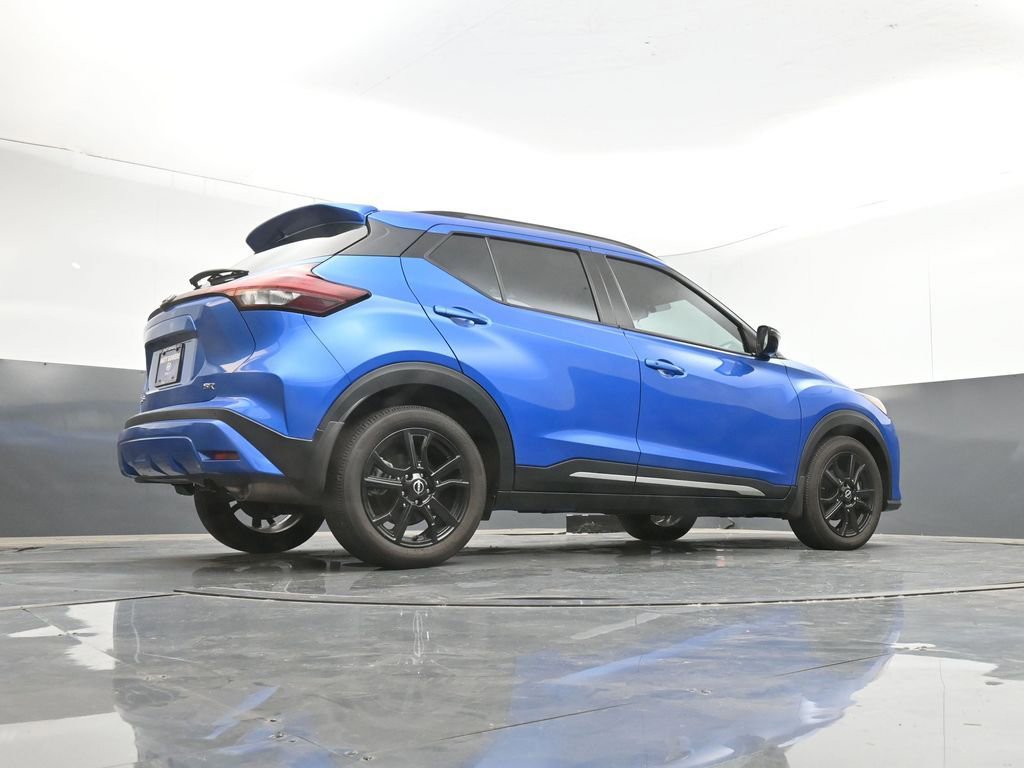 Used 2023 Nissan Kicks SR image 44