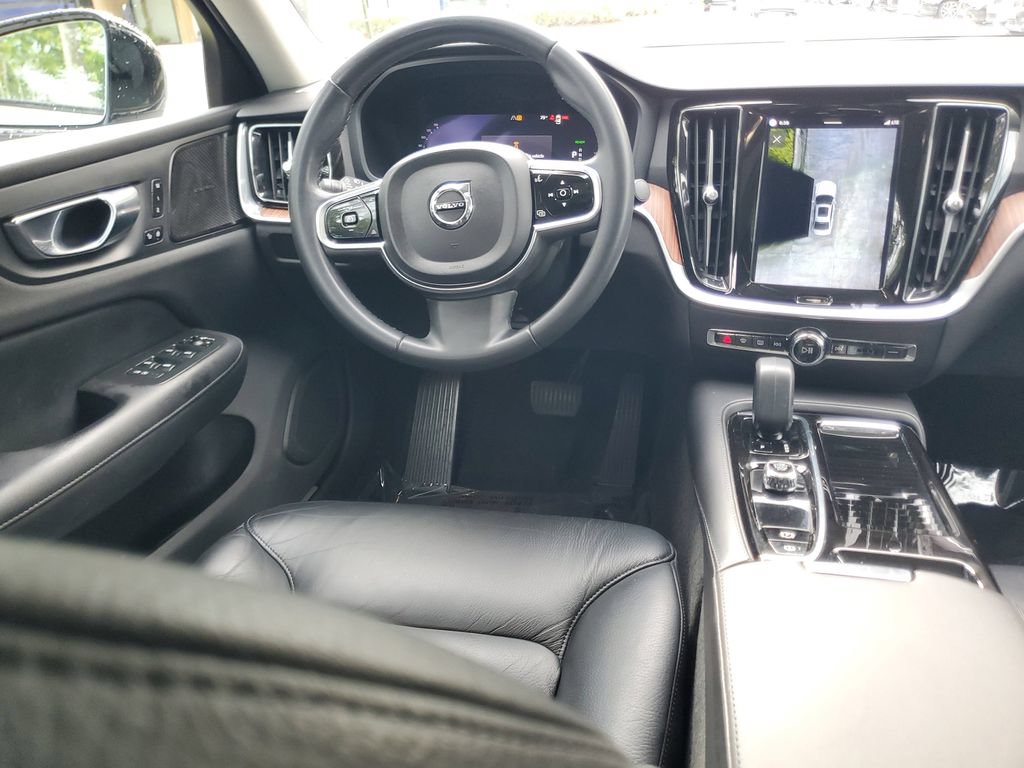 Certified 2023 Volvo S60 T8 Plus AWD/4WD image 15