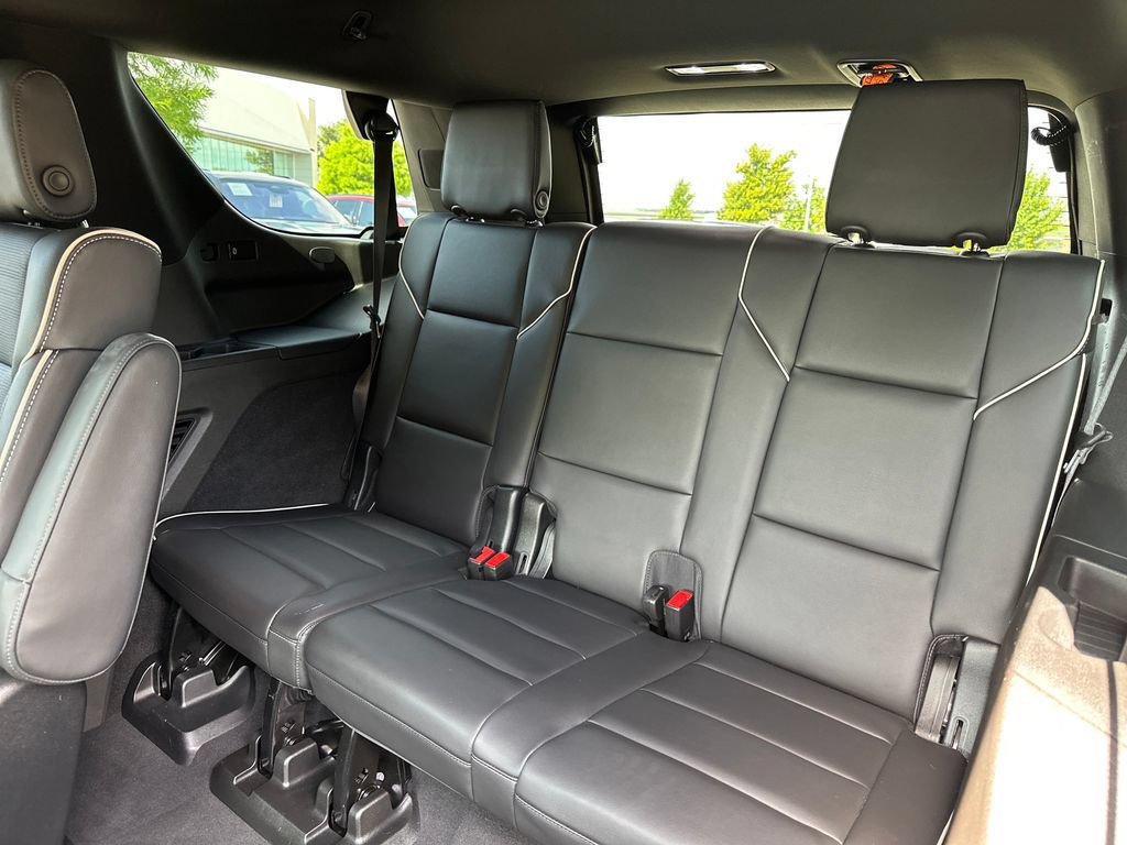 Used 2021 Cadillac Escalade Sport RWD image 35