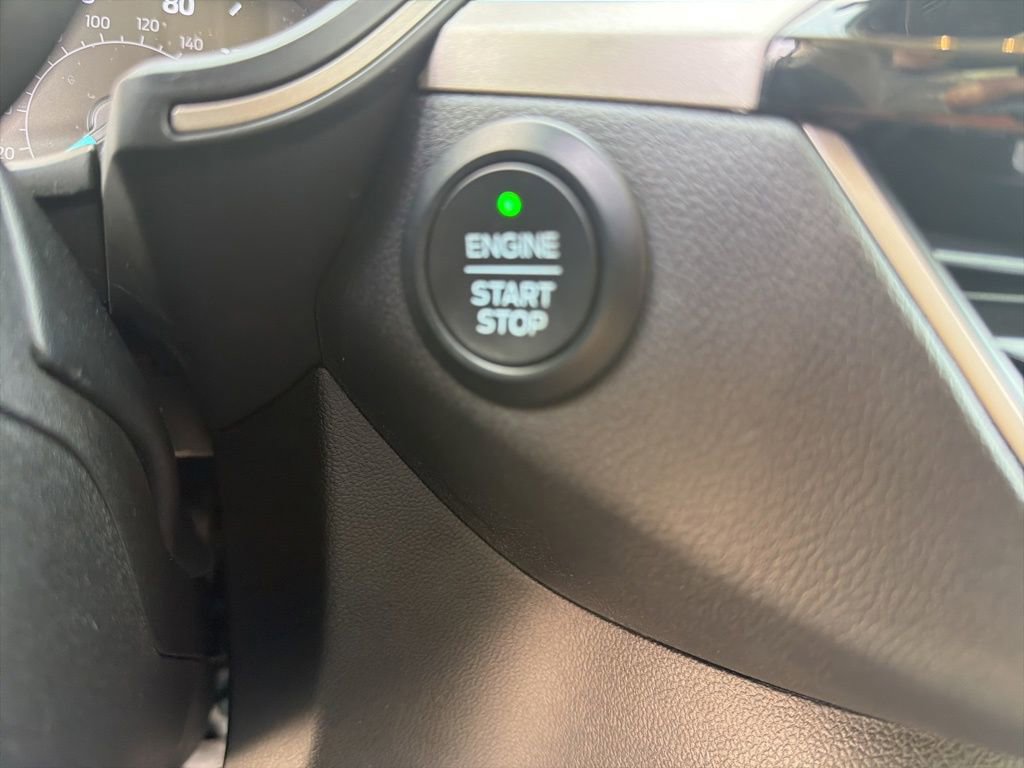 Certified 2021 Ford Escape SE w/ SE Sport Appearance Package image 25