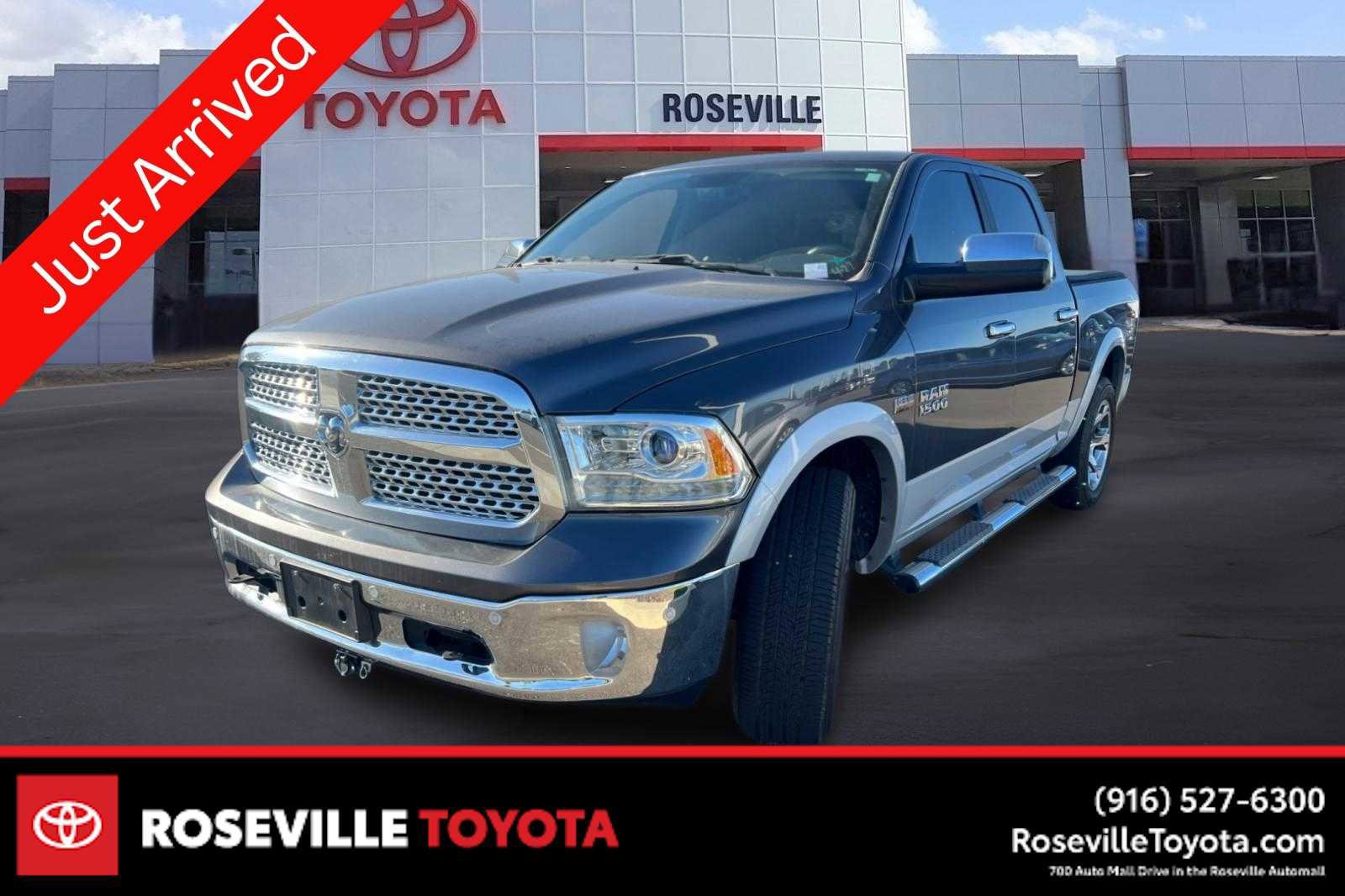 Used 2017 RAM 1500 Laramie w/ Convenience Group AWD/4WD image 1