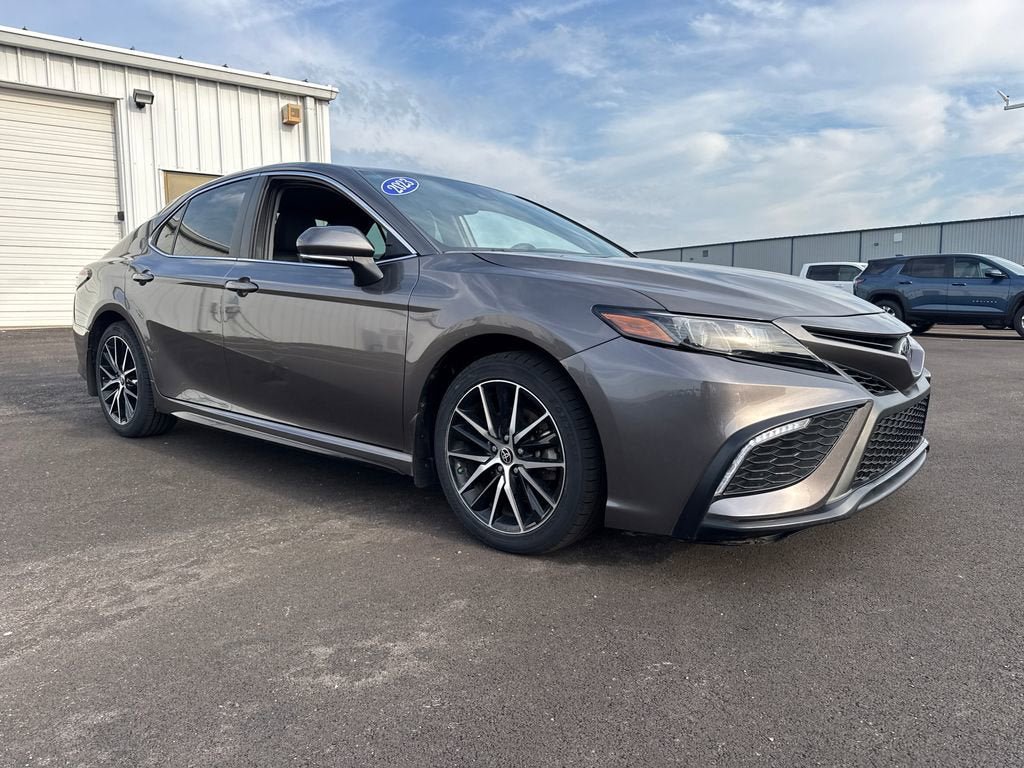 Used 2023 Toyota Camry SE FWD image 9
