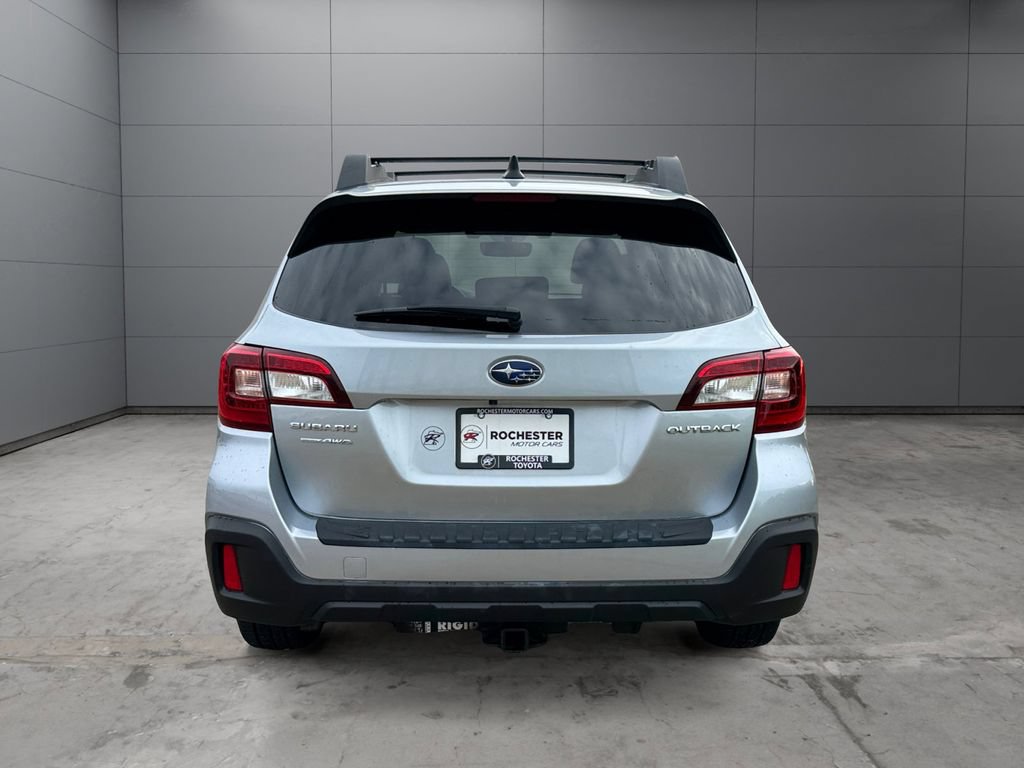 Used 2019 Subaru Outback 2.5i Limited w/ Popular Package #2 AWD/4WD image 4