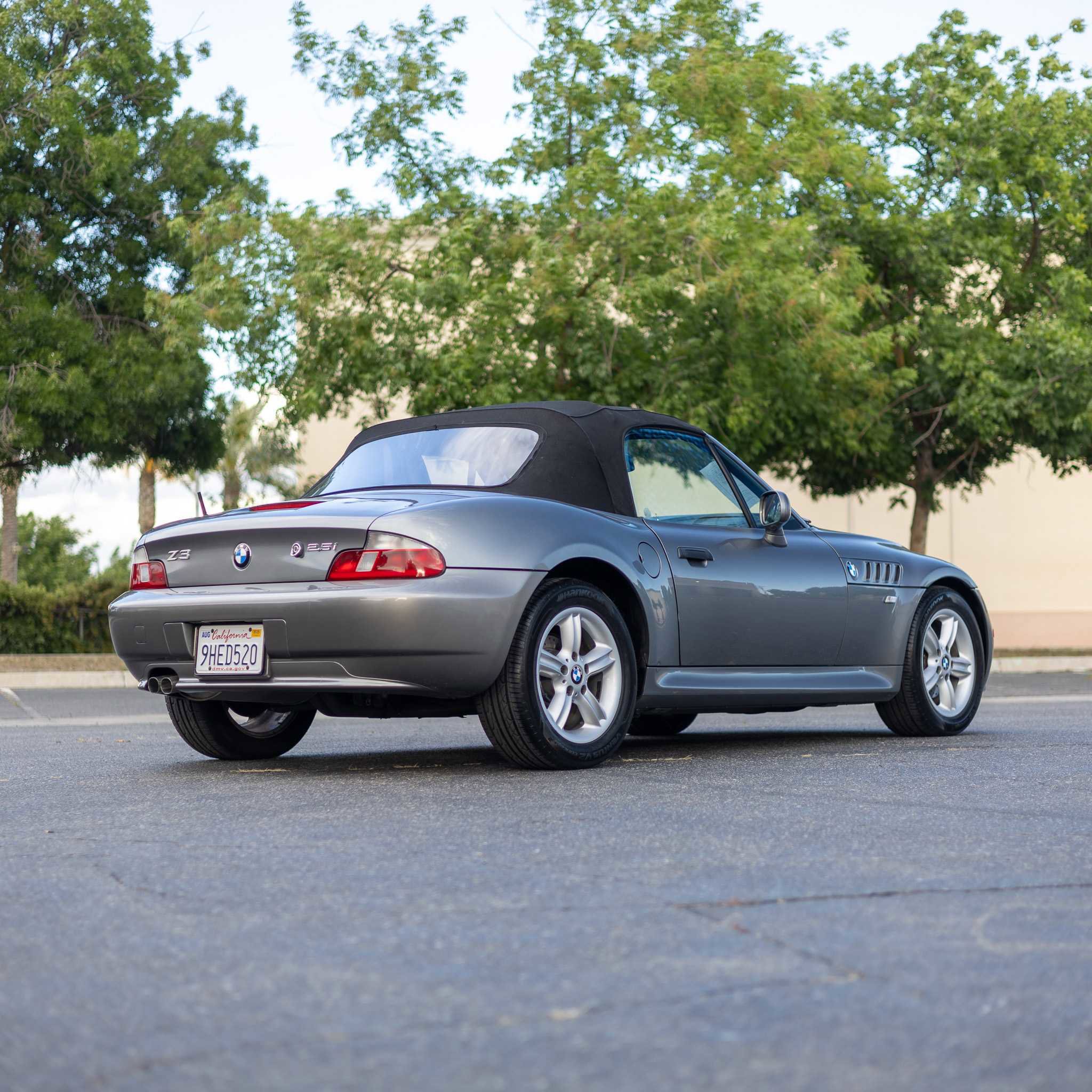 Used 2001 BMW Z3 2.5i image 6