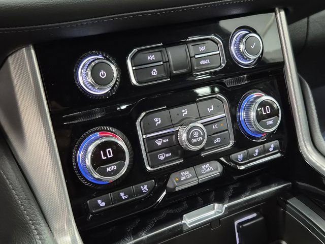 Used 2022 GMC Yukon XL Denali image 31