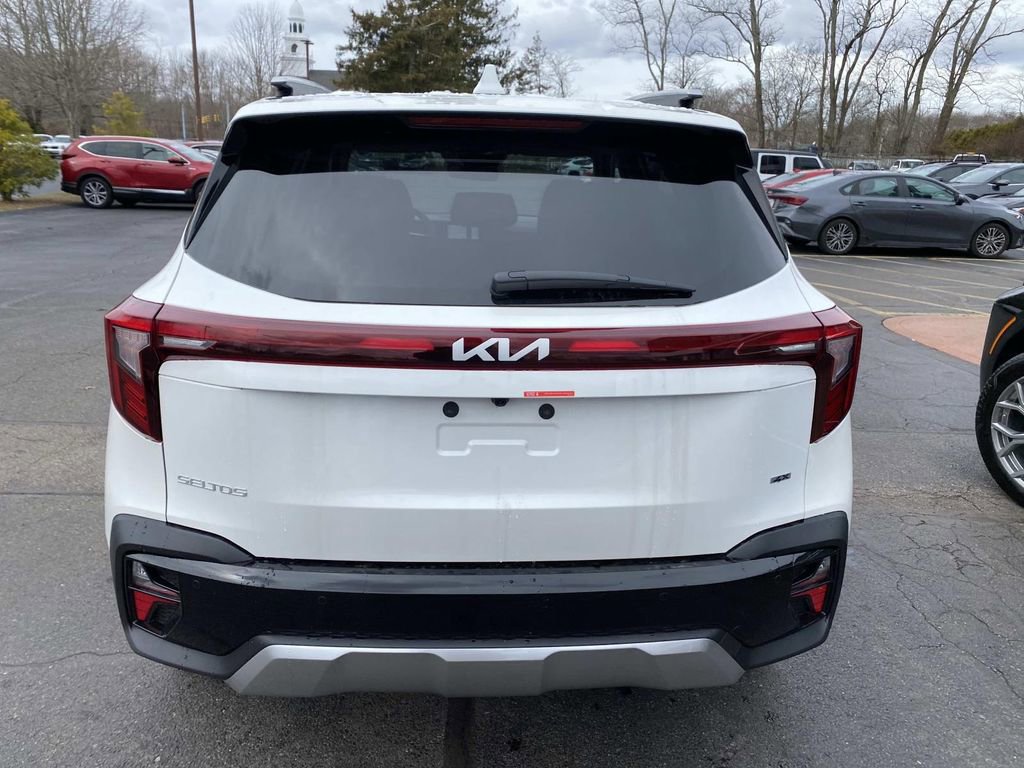 New 2026 Kia Seltos EX AWD/4WD image 4