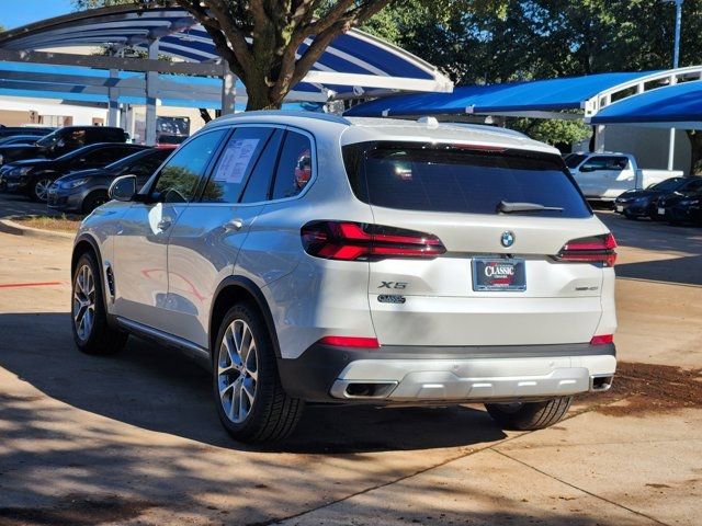 Used 2024 BMW X5 xDrive40i image 3