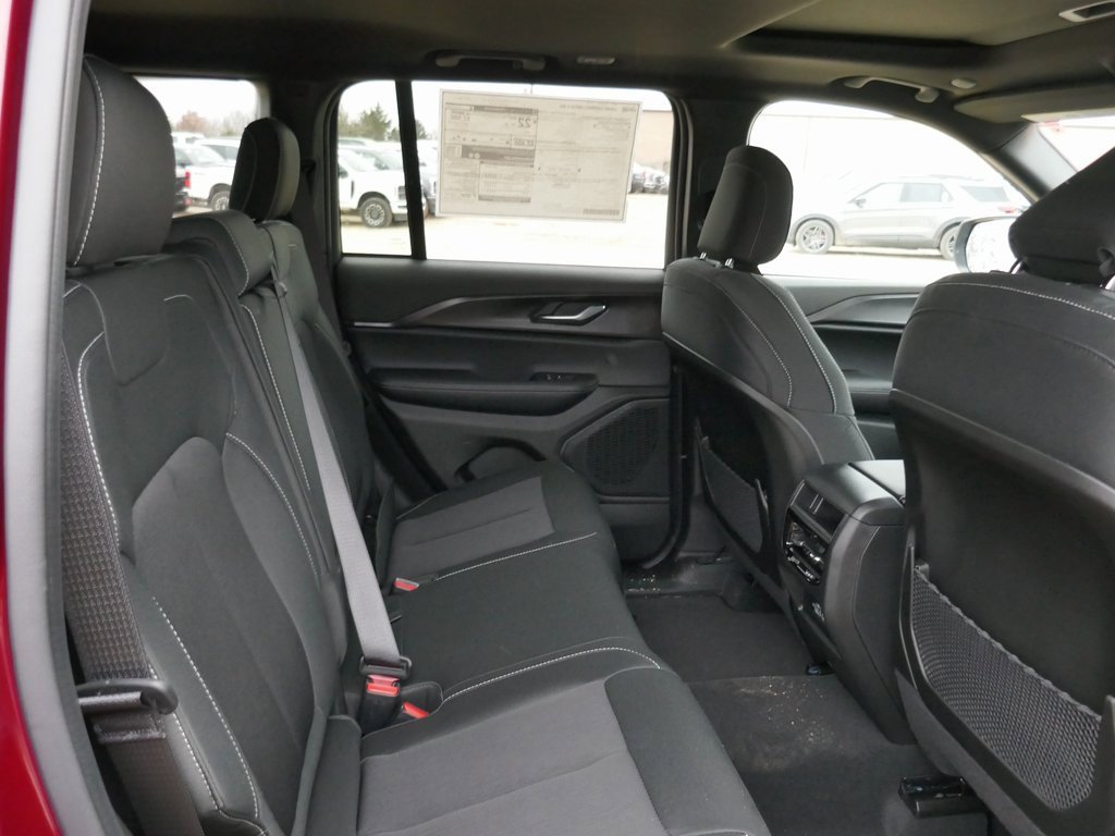 New 2025 Jeep Grand Cherokee Laredo X image 11