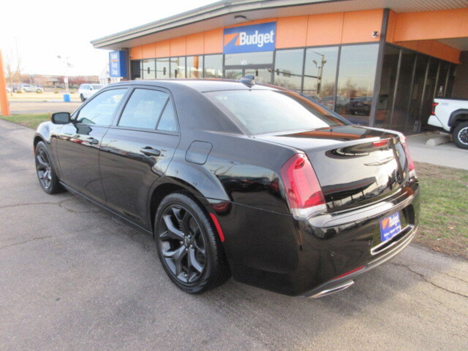 Used 2023 Chrysler 300 S w/ Comfort Group image 3