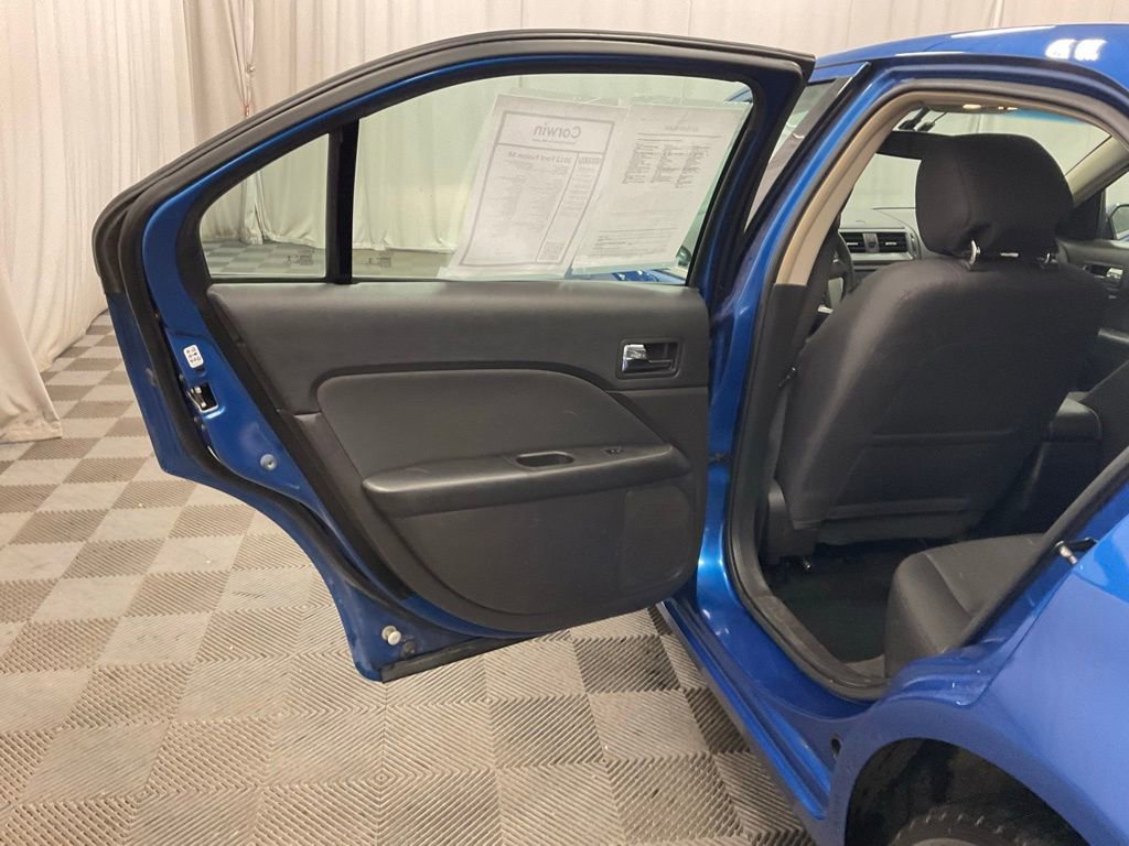 Used 2012 Ford Fusion SE image 22