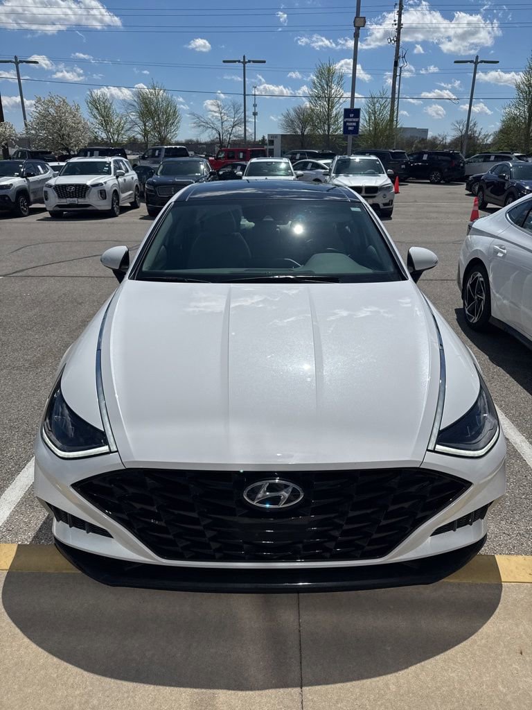 Used 2023 Hyundai Sonata SEL w/ Convenience Package image 2