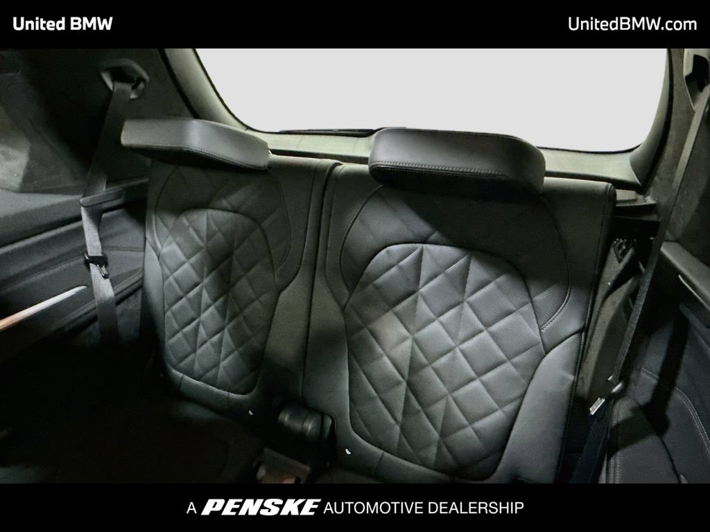 New 2027 BMW X7 xDrive40i AWD/4WD image 14