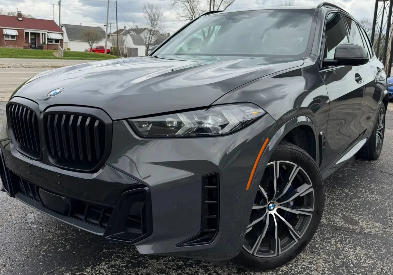 Used 2024 BMW X5 xDrive40i w/ Premium Essential Package AWD/4WD image 1
