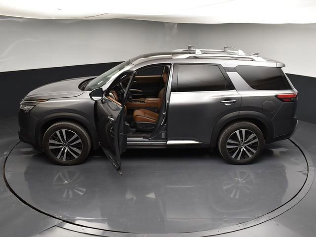 Used 2023 Nissan Pathfinder Platinum AWD/4WD image 45