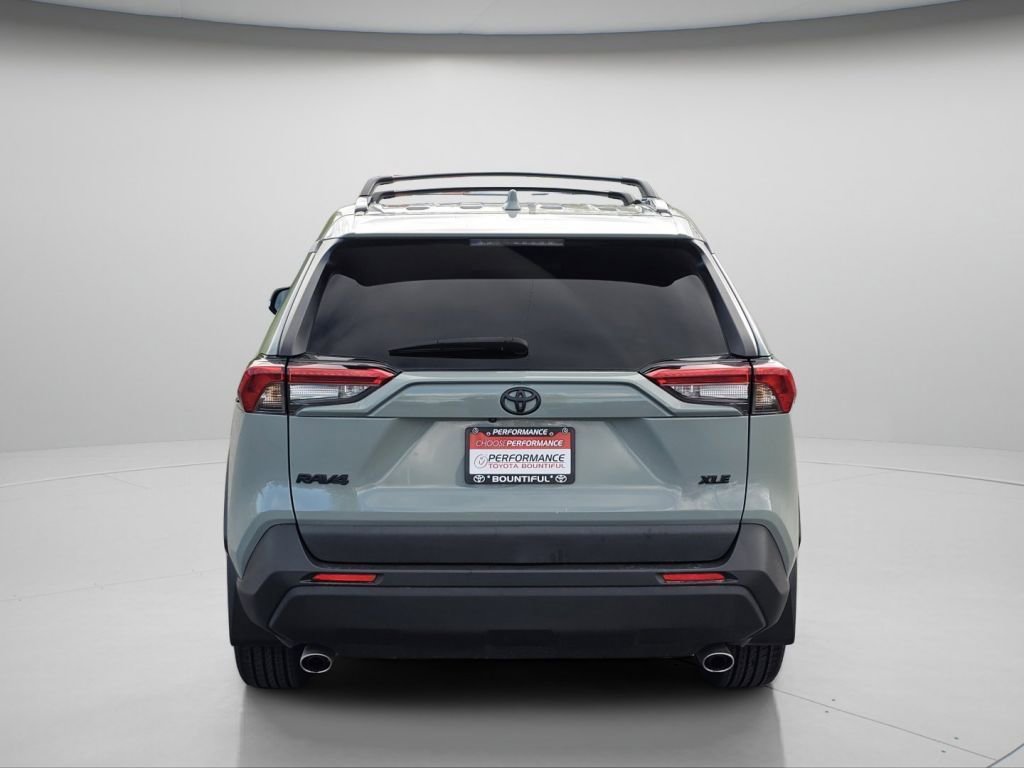 Used 2023 Toyota RAV4 XLE Premium image 23