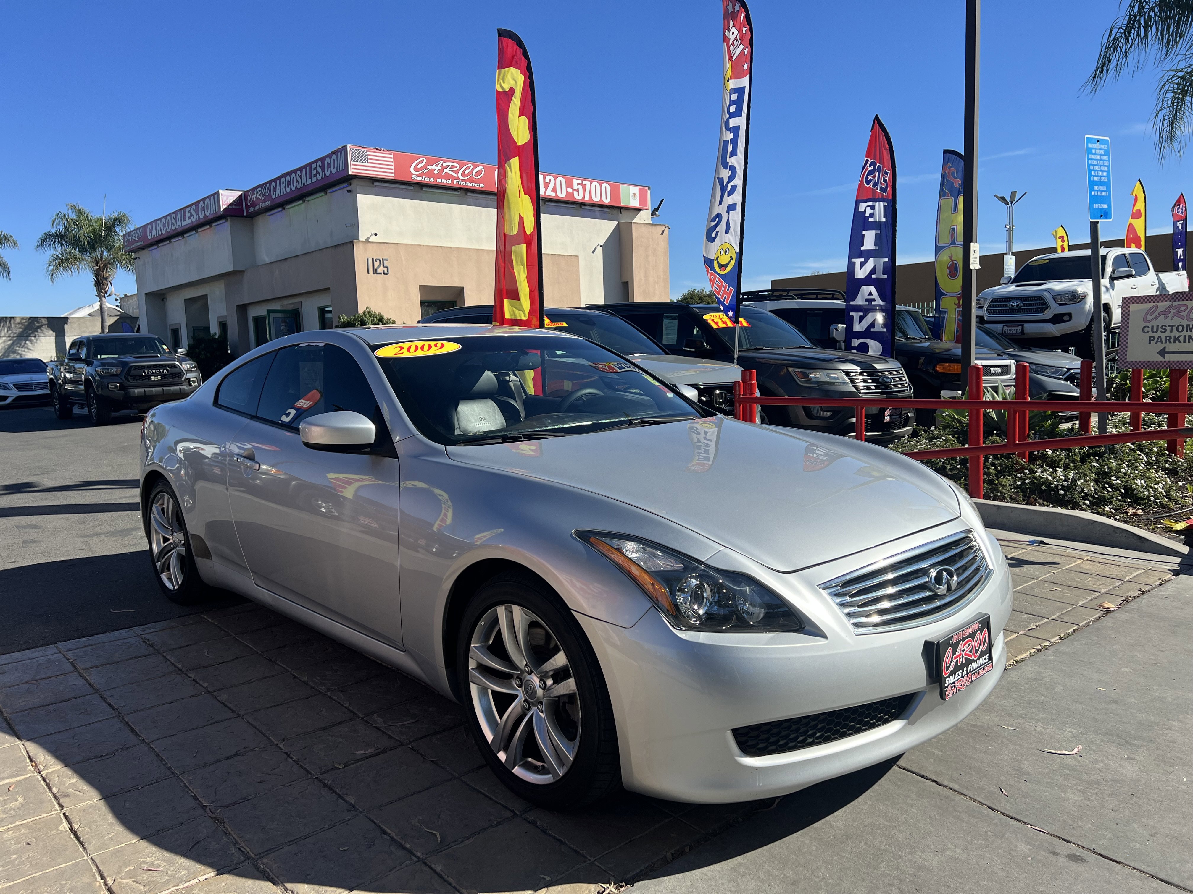 Used 2009 INFINITI G37 Journey w/ Premium Pkg image 2