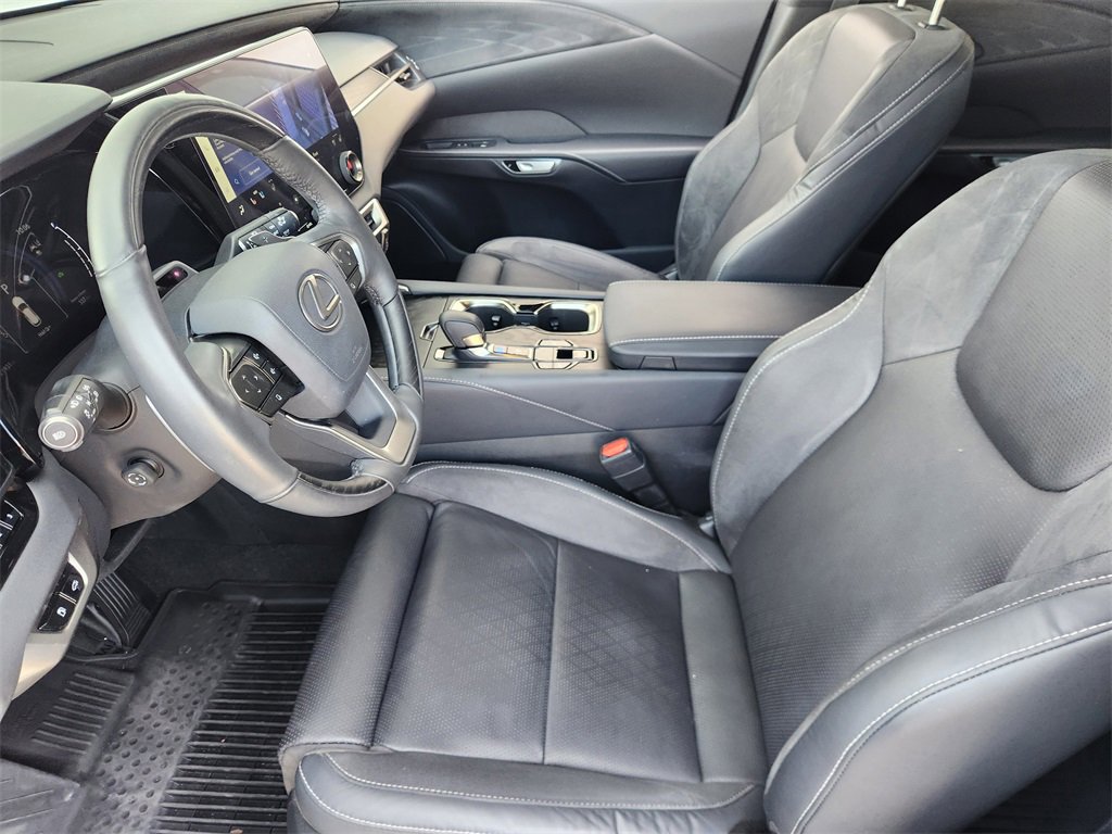Used 2023 Lexus RX 350h image 13