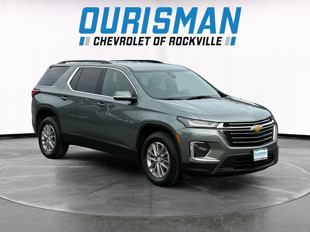 Used 2023 Chevrolet Traverse LT