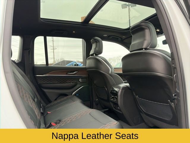 Used 2024 Jeep Grand Cherokee Summit image 31