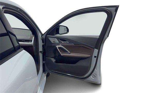 Used 2025 BMW X2 M35i image 9