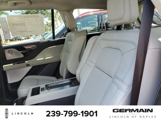 New 2025 Lincoln Aviator Reserve w/ Equipment Group 201A AWD/4WD image 19