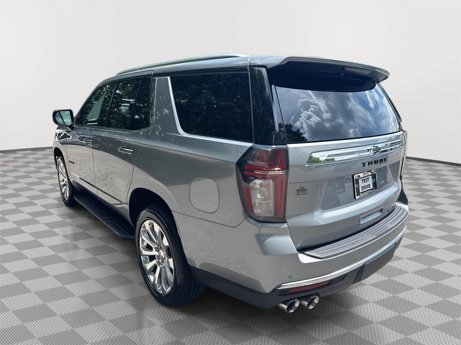 Used 2023 Chevrolet Tahoe Premier AWD/4WD image 8