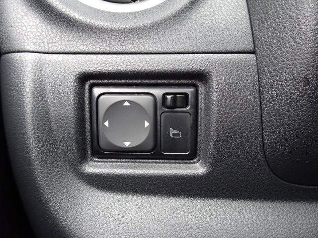 Used 2014 Nissan Versa Note SV image 21