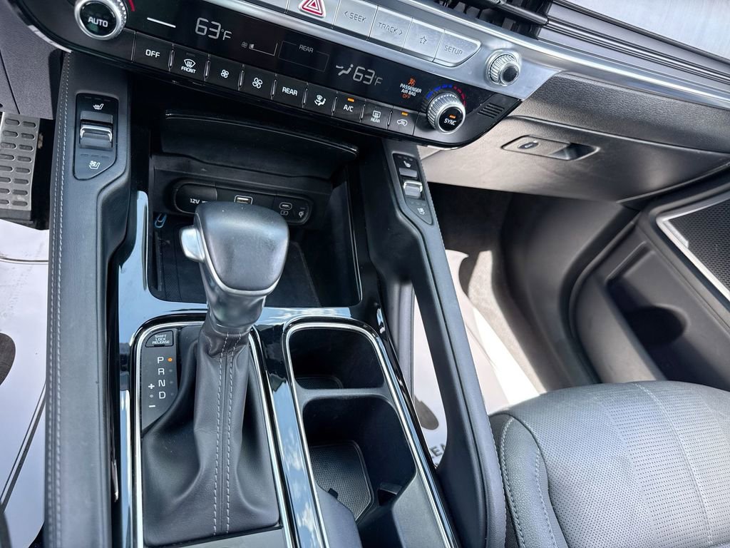 Used 2023 Kia Telluride SX image 16