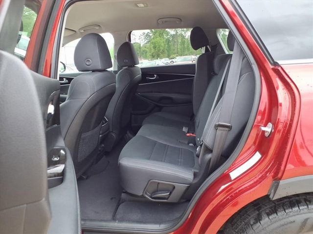 Used 2020 Kia Sorento LX image 18