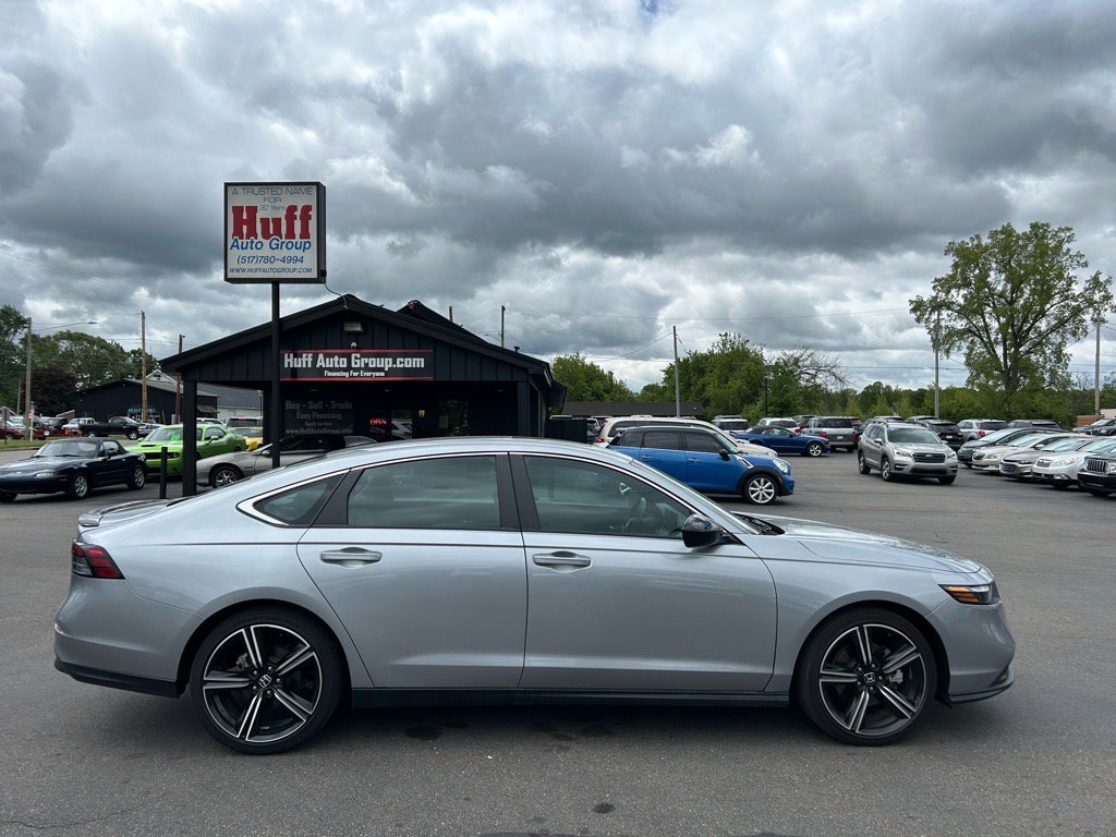 Used 2023 Honda Accord Sport image 10