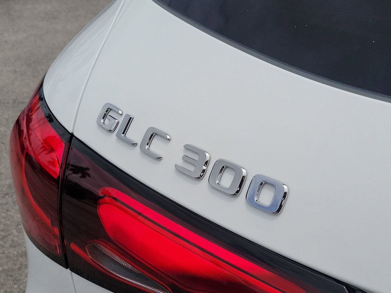 New 2026 Mercedes-Benz GLC 300 image 7