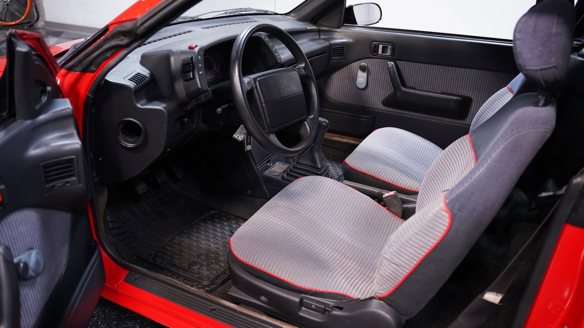 Used 1991 Geo Metro LSi image 4