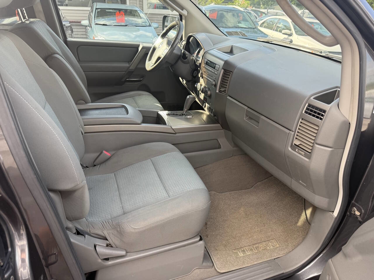 Used 2006 Nissan Titan SE image 9