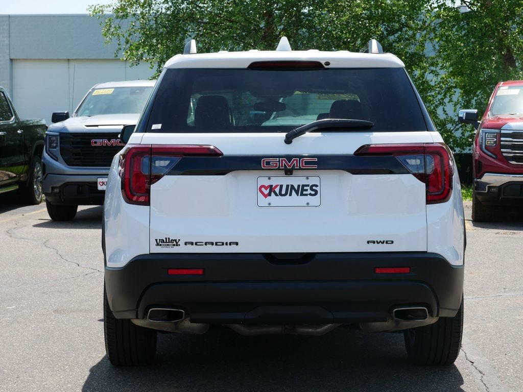 Used 2023 GMC Acadia SLT w/ Elevation Edition AWD/4WD image 9