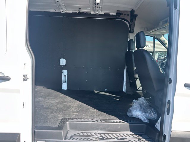 New 2026 Ford Transit 250 148 Medium Roof w/ Load Area Protection Package RWD image 16